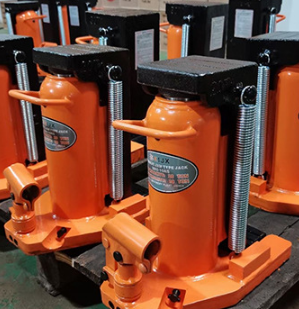 使用大噸位爪式千斤頂時需要注意哪些問題