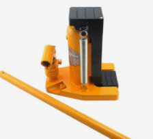 爪式千斤頂在鐵路軌道抬高方面有優(yōu)勢